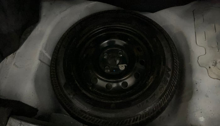 2014 Maruti Swift Dzire VXI, Petrol, Manual, 1,42,804 km, Spare Tyre