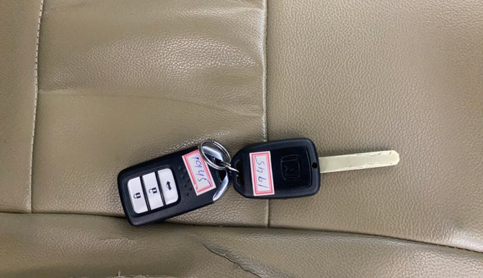 2019 Honda City 1.5L I-VTEC V MT, Petrol, Manual, 78,266 km, Key Close Up