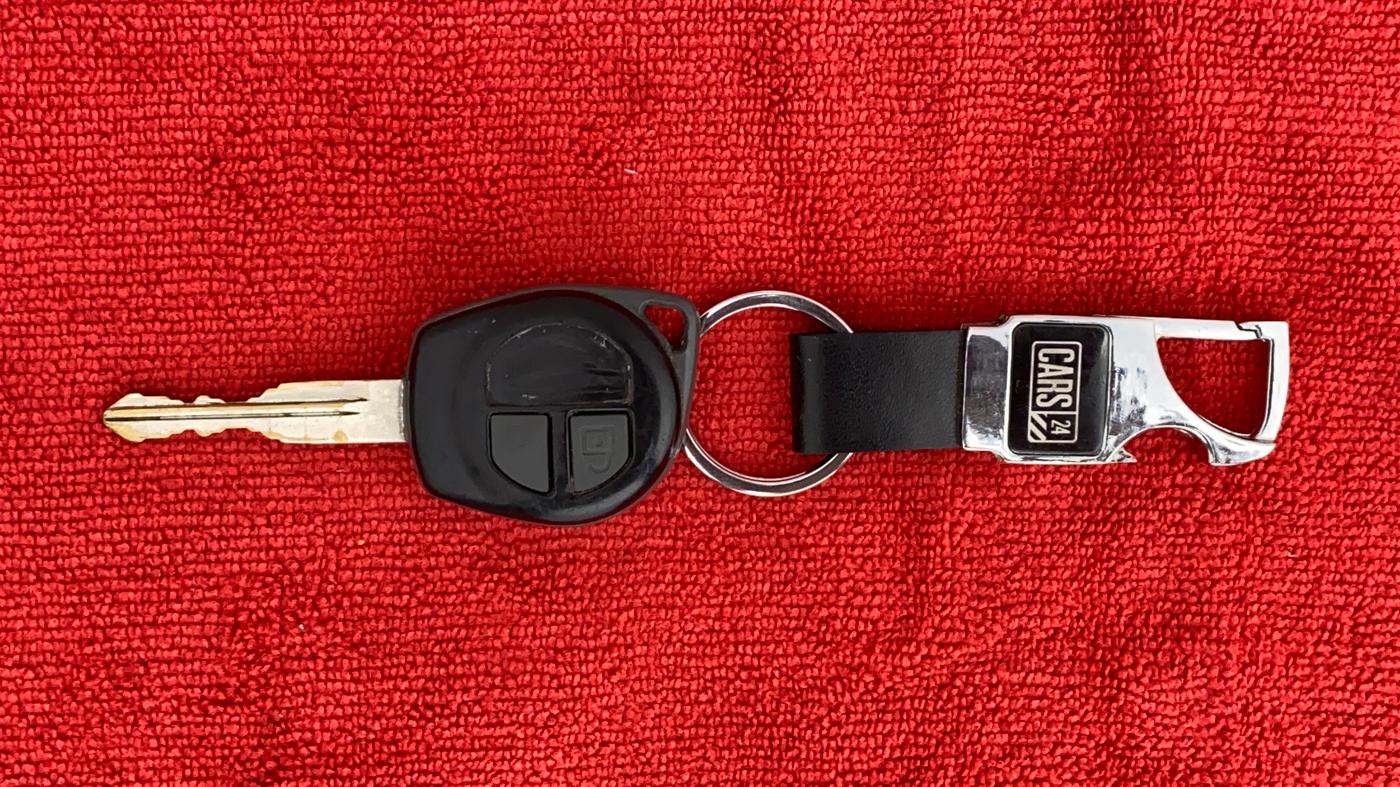 2013 Maruti Swift VXI D, Petrol, Manual, 89,474 km, Key Close Up