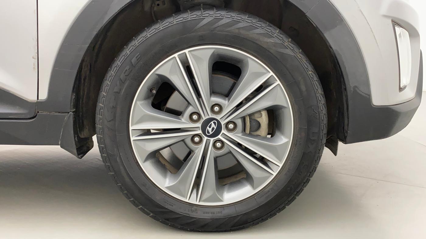 2017 Hyundai Creta SX PLUS AT 1.6 PETROL, Petrol, Automatic, 1,00,226 km, Right Front Wheel