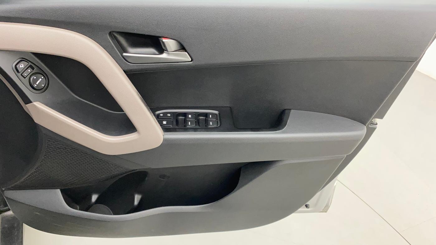 2017 Hyundai Creta SX PLUS AT 1.6 PETROL, Petrol, Automatic, 1,00,226 km, Driver Side Door Panels Control