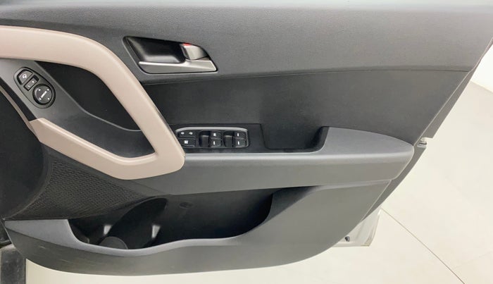2017 Hyundai Creta SX PLUS AT 1.6 PETROL, Petrol, Automatic, 1,00,226 km, Driver Side Door Panels Control