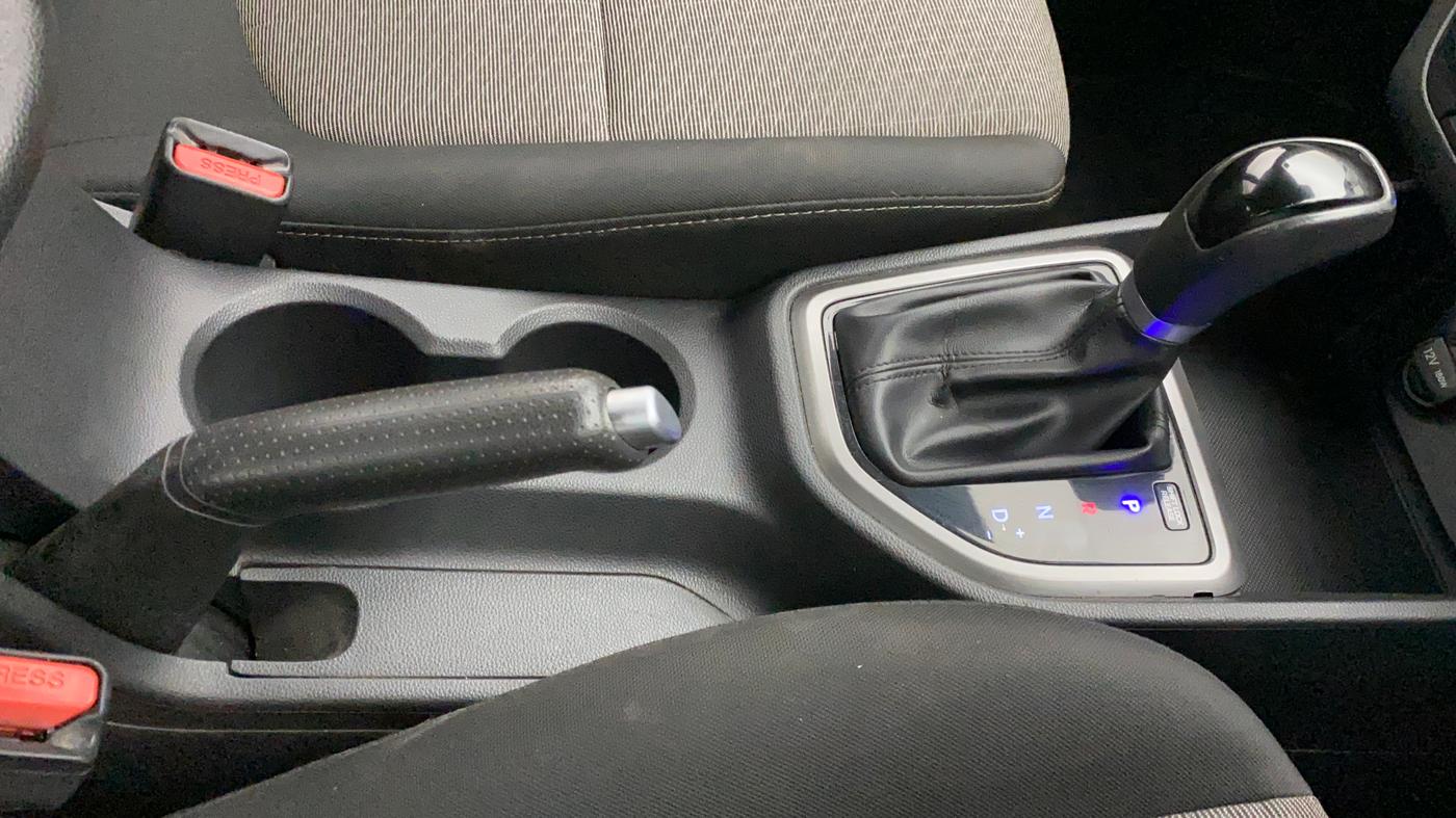 2017 Hyundai Creta SX PLUS AT 1.6 PETROL, Petrol, Automatic, 1,00,226 km, Gear Lever
