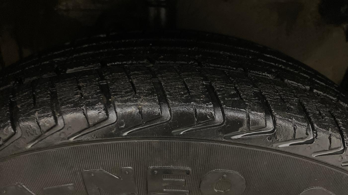 2012 Maruti A Star VXI, Petrol, Manual, 1,08,201 km, Right Front Tyre Tread