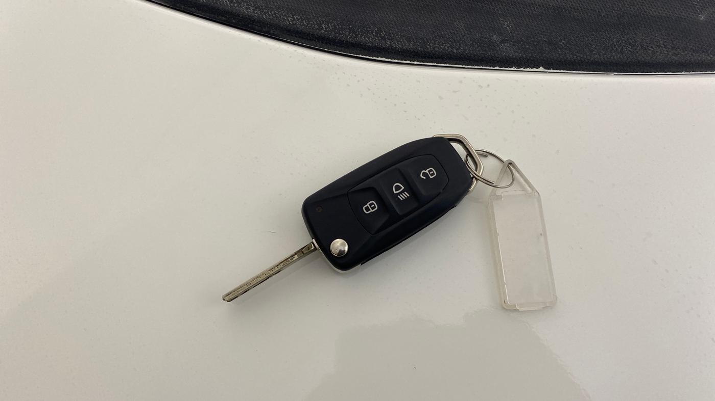 2022 Tata Tiago XT CNG, CNG, Manual, 48,582 km, Key Close Up