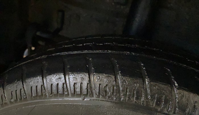 2017 Maruti Celerio VXI, Petrol, Manual, 59,565 km, Right Rear Tyre Tread