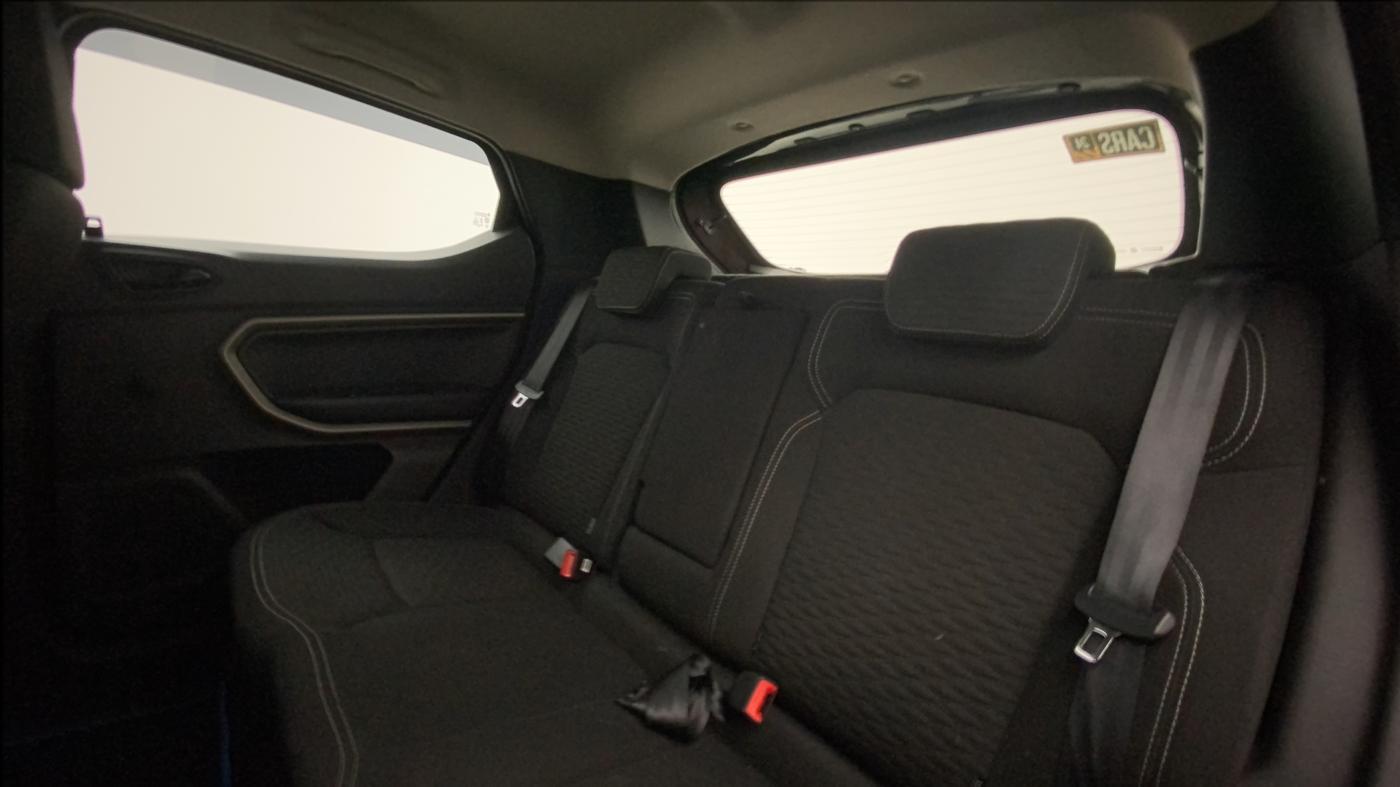 2021 Renault Kiger RXZ AMT DUAL TONE, Petrol, Automatic, 18,903 km, Right Side Rear Door Cabin