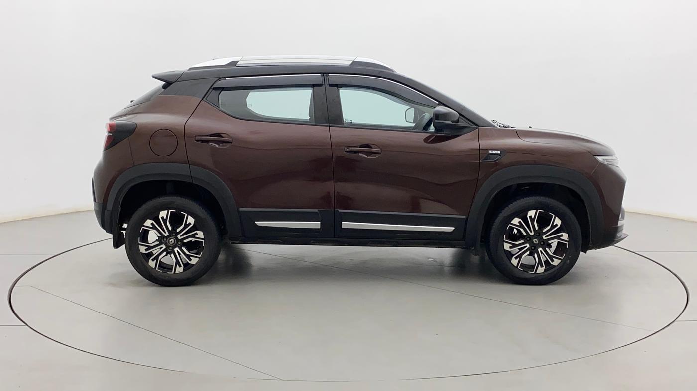 2021 Renault Kiger RXZ AMT DUAL TONE, Petrol, Automatic, 18,903 km, Right Side View