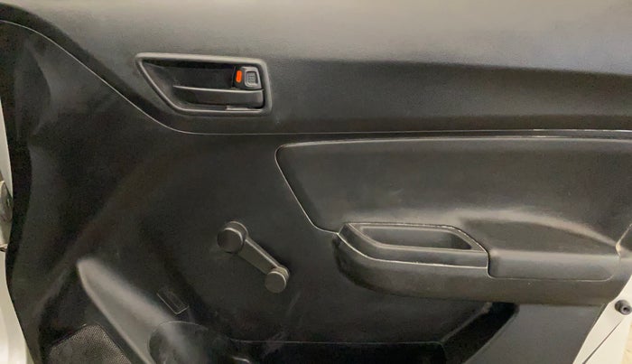 2023 Maruti Swift LXI, Petrol, Manual, 37,806 km, Driver Side Door Panels Control