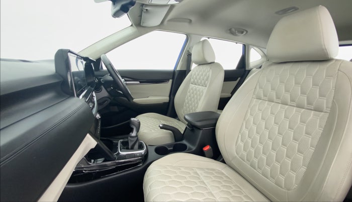 2019 KIA SELTOS HTX 1.5 DIESEL, Diesel, Manual, 24,971 km, Right Side Front Door Cabin