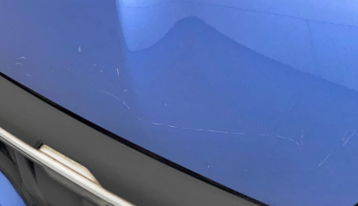 2019 Renault TRIBER RXL MT, CNG, Manual, 65,897 km, Bonnet (hood) - Minor scratches