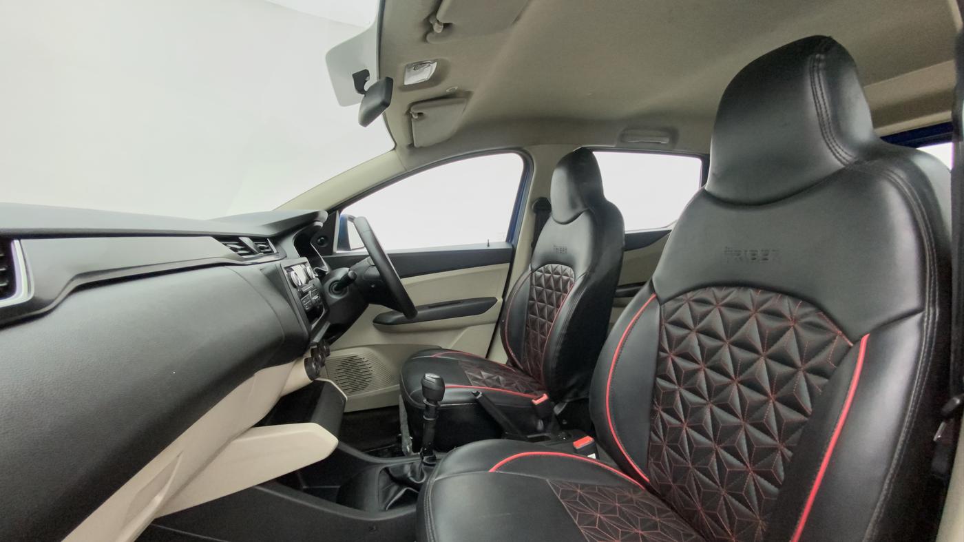 2019 Renault TRIBER RXL MT, CNG, Manual, 65,897 km, Right Side Front Door Cabin