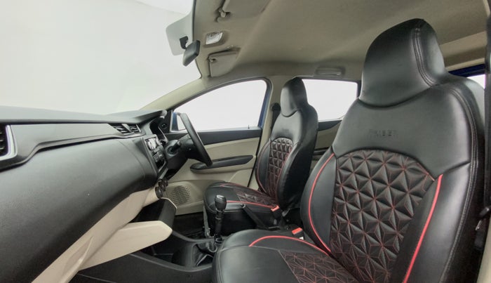 2019 Renault TRIBER RXL MT, CNG, Manual, 65,897 km, Right Side Front Door Cabin