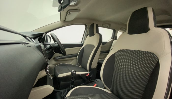 2022 Renault TRIBER RXZ, Petrol, Manual, 23,887 km, Right Side Front Door Cabin