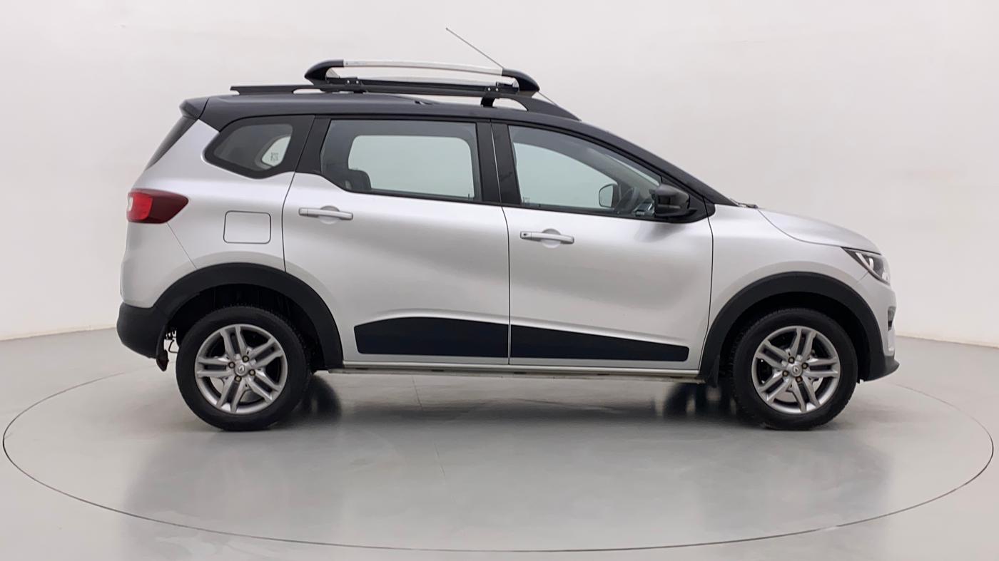 2022 Renault TRIBER RXZ, Petrol, Manual, 23,887 km, Right Side View