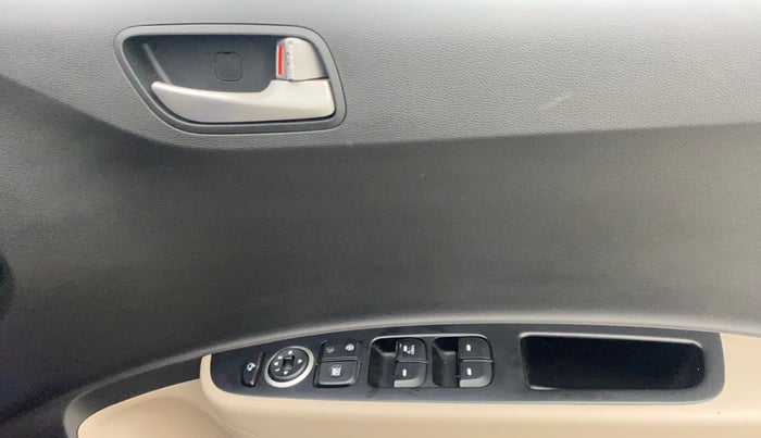 2015 Hyundai Xcent SX 1.2 (O), Petrol, Manual, 79,404 km, Driver Side Door Panels Control