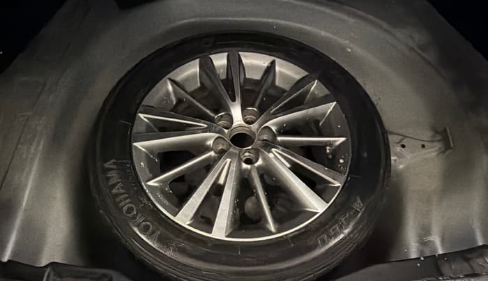 2014 Toyota Corolla Altis VL CVT PETROL, Petrol, Automatic, 86,863 km, Spare Tyre