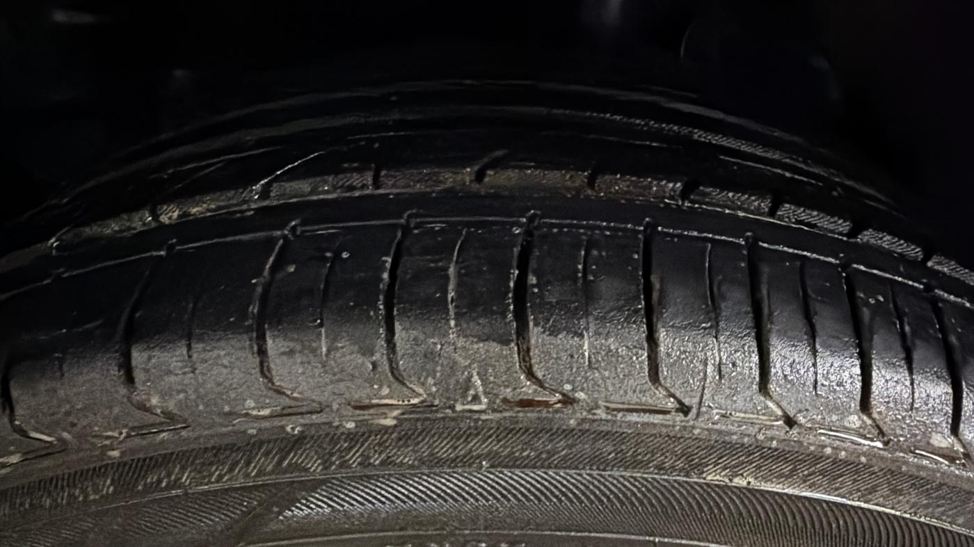 2014 Toyota Corolla Altis VL CVT PETROL, Petrol, Automatic, 86,863 km, Left Front Tyre Tread
