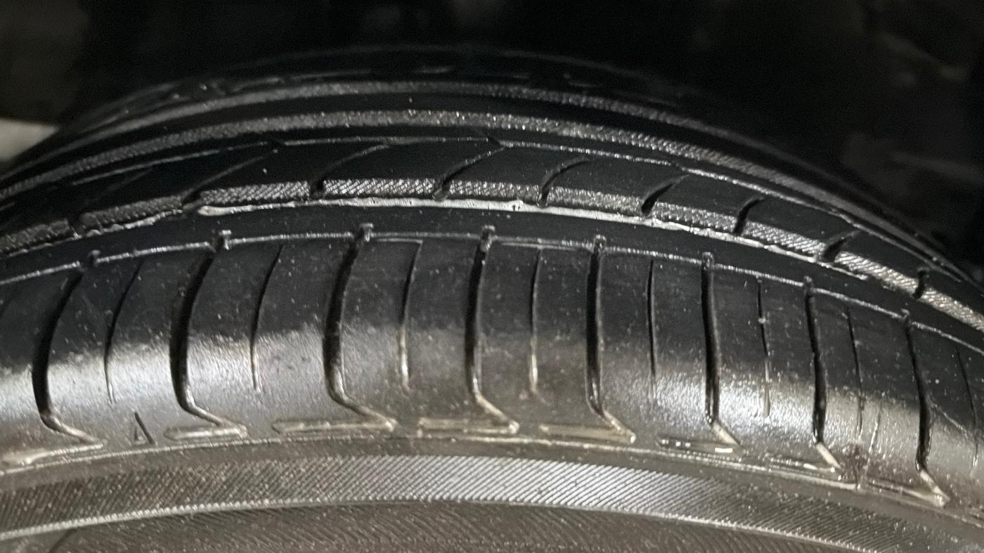 2014 Toyota Corolla Altis VL CVT PETROL, Petrol, Automatic, 86,863 km, Right Front Tyre Tread