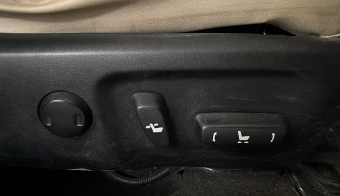 2014 Toyota Corolla Altis VL CVT PETROL, Petrol, Automatic, 86,863 km, Driver Side Adjustment Panel
