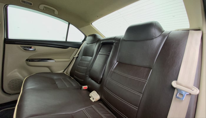 2017 Maruti Ciaz ZETA 1.3 DDIS SHVS, Diesel, Manual, 72,801 km, Right Side Rear Door Cabin
