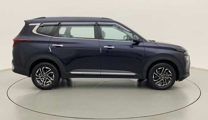 2022 KIA CARENS LUXURY PLUS 1.4 PETROL 7 STR, Petrol, Manual, 13,537 km, Right Side View