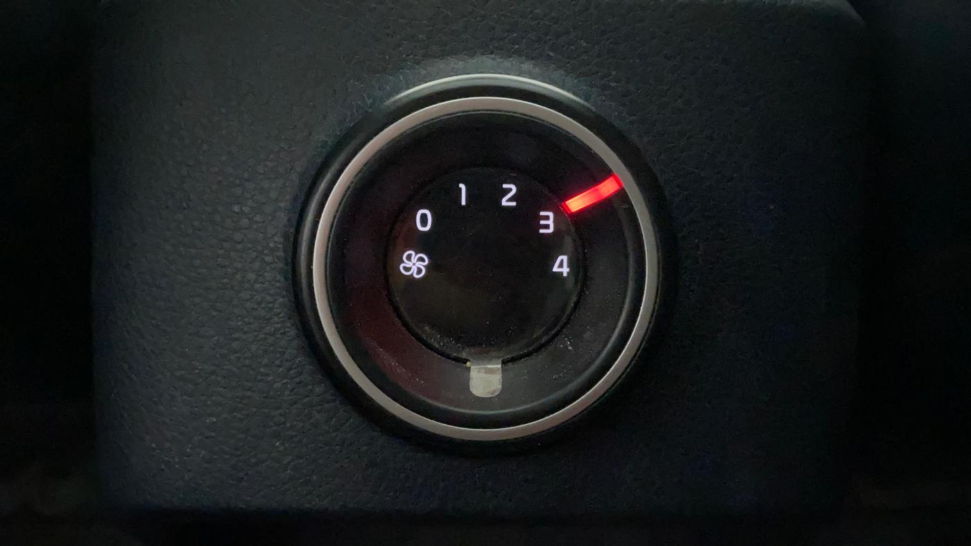 2022 KIA CARENS LUXURY PLUS 1.4 PETROL 7 STR, Petrol, Manual, 13,537 km, Rear AC Temperature Control