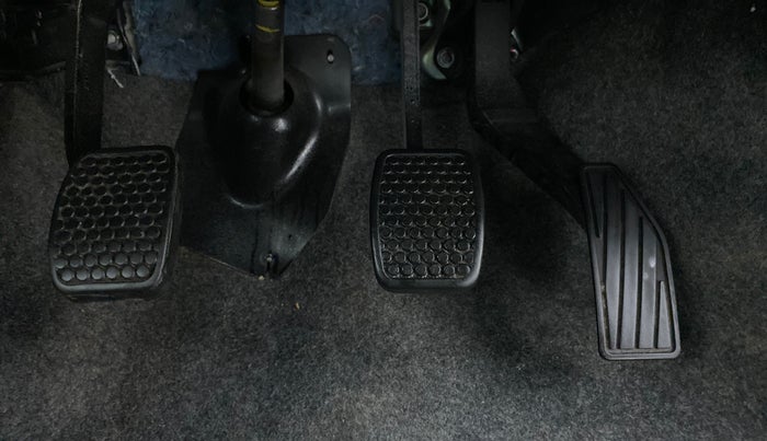 2016 Maruti Alto 800 LXI, Petrol, Manual, 34,395 km, Pedals