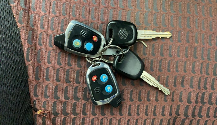 2015 Maruti Ritz VXI, Petrol, Manual, 83,056 km, Key Close Up