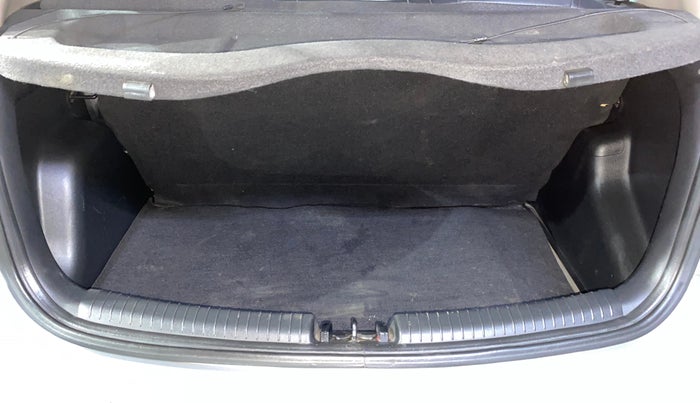 2019 Hyundai Grand i10 SPORTZ 1.2 KAPPA VTVT, Petrol, Manual, 68,297 km, Boot Inside