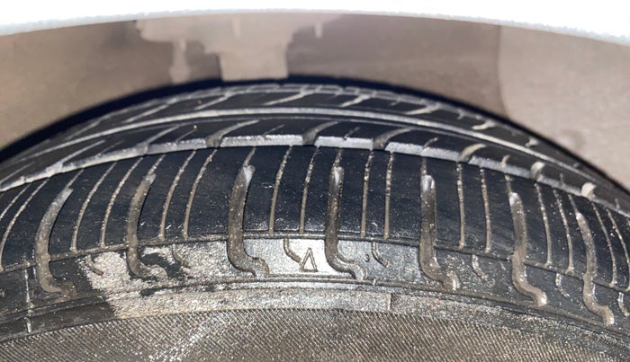 2019 Hyundai Grand i10 SPORTZ 1.2 KAPPA VTVT, Petrol, Manual, 68,297 km, Right Front Tyre Tread