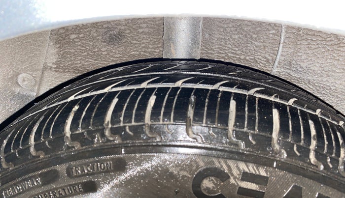 2019 Hyundai Grand i10 SPORTZ 1.2 KAPPA VTVT, Petrol, Manual, 68,297 km, Right Rear Tyre Tread