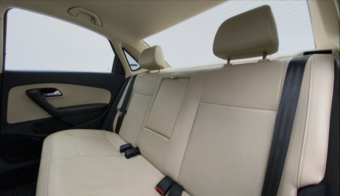 2017 Skoda Rapid STYLE 1.5 TDI AT, Diesel, Automatic, 94,742 km, Right Side Rear Door Cabin
