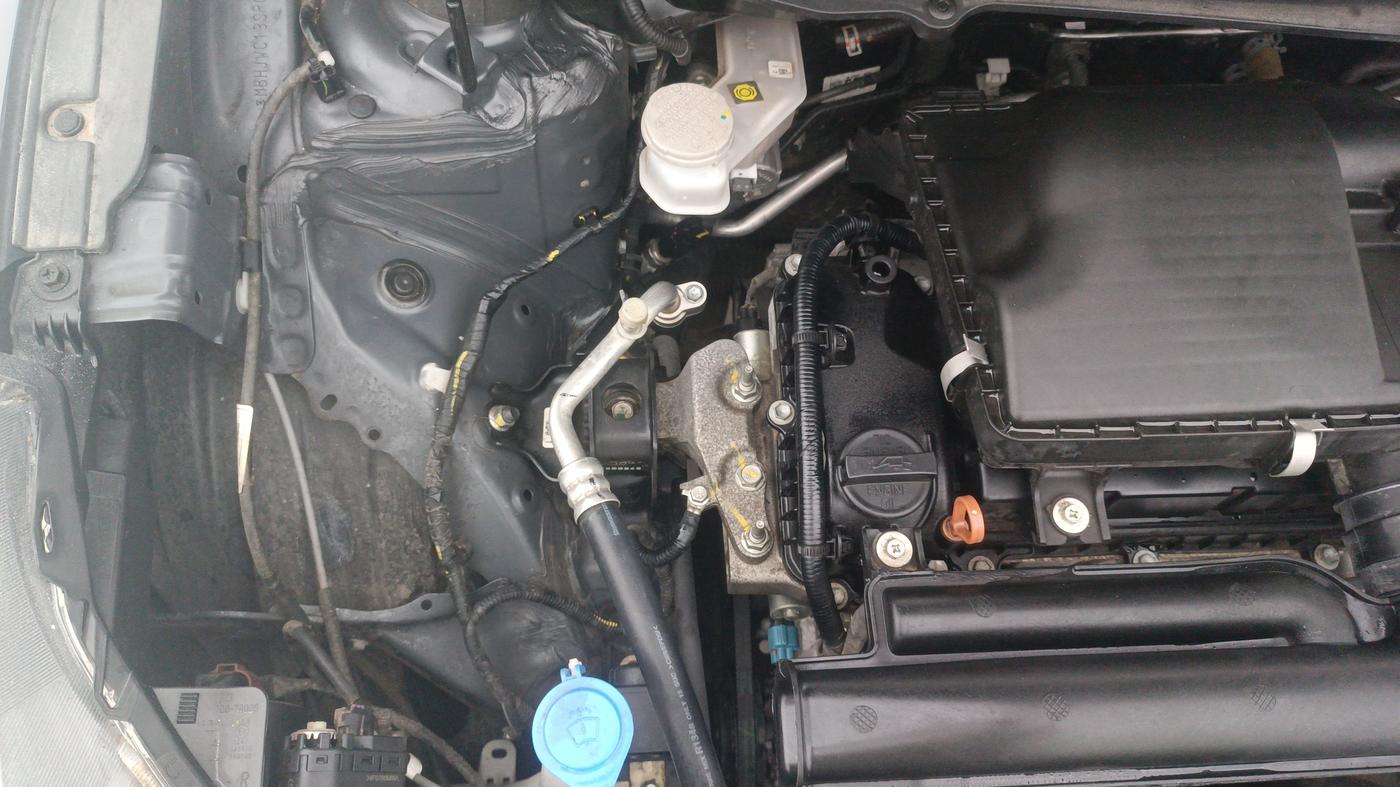 2024 Toyota Glanza S AMT, Petrol, Automatic, 5,579 km, Engine View - Right