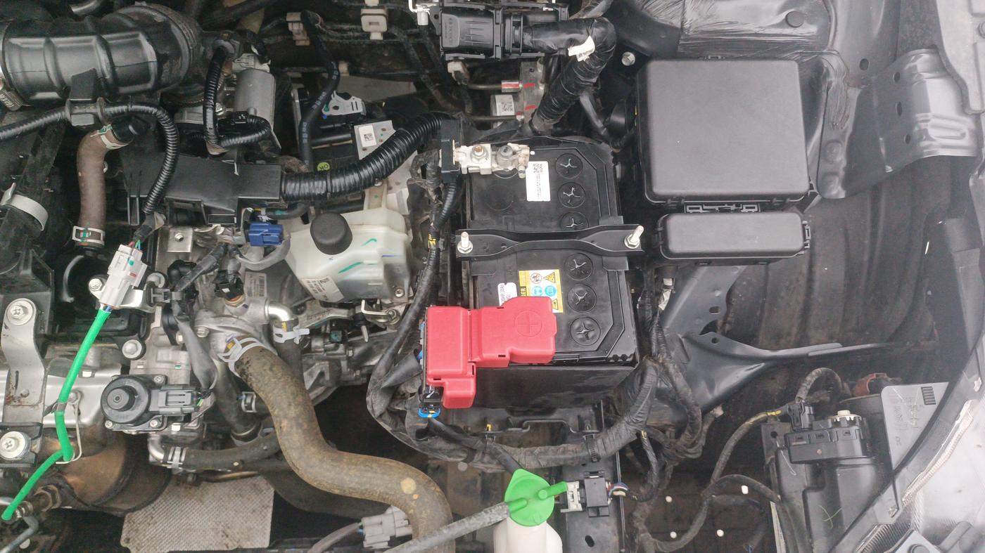 2024 Toyota Glanza S AMT, Petrol, Automatic, 5,579 km, Engine View - Left