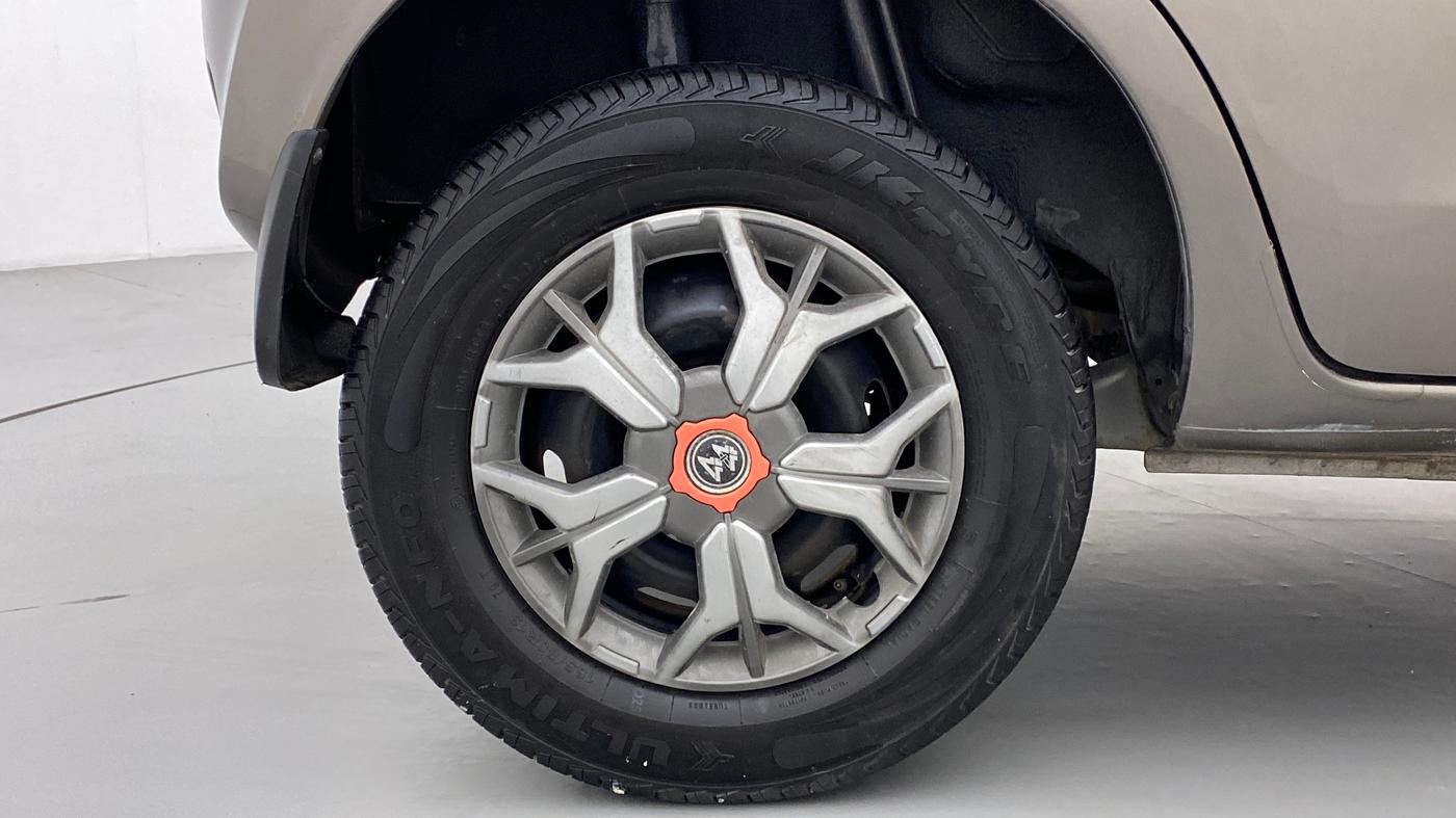 2017 Datsun Redi Go T (O), Petrol, Manual, 1,00,064 km, Right Rear Wheel