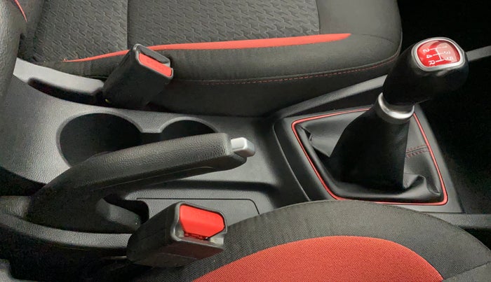 2019 Hyundai i20 Active 1.2 SX, Petrol, Manual, 15,347 km, Gear Lever