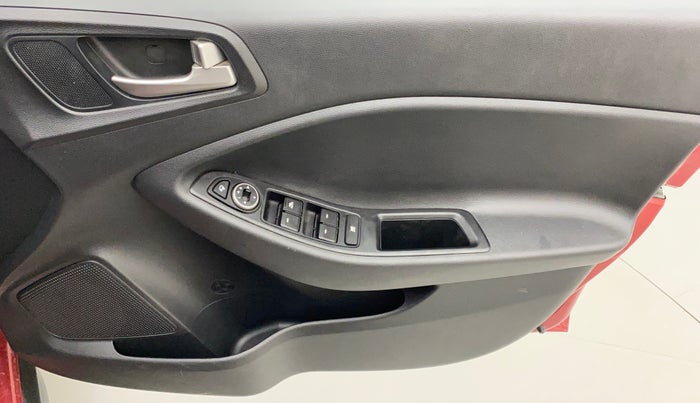 2019 Hyundai i20 Active 1.2 SX, Petrol, Manual, 15,347 km, Driver Side Door Panels Control