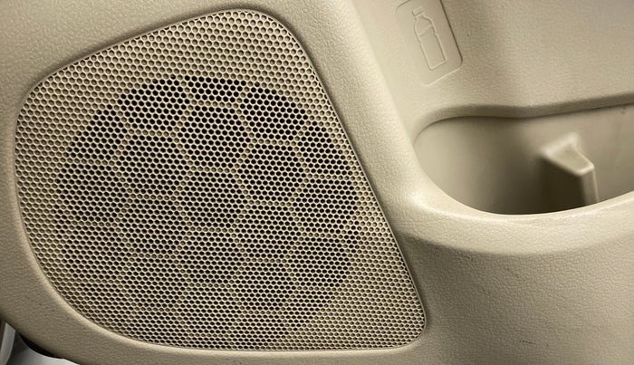 2016 Maruti Ciaz VXI+, CNG, Manual, 1,13,861 km, Speaker