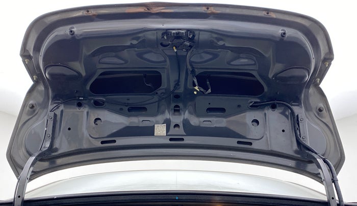 2016 Maruti Ciaz VXI+, CNG, Manual, 1,13,861 km, Boot Door Open