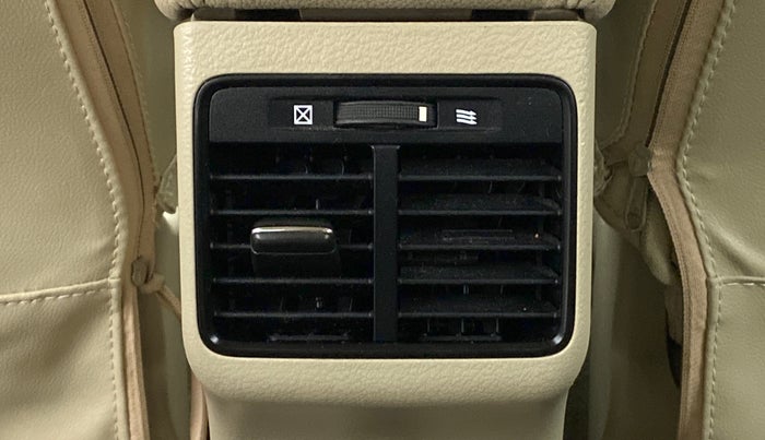 2016 Maruti Ciaz VXI+, CNG, Manual, 1,13,861 km, Rear AC Vents