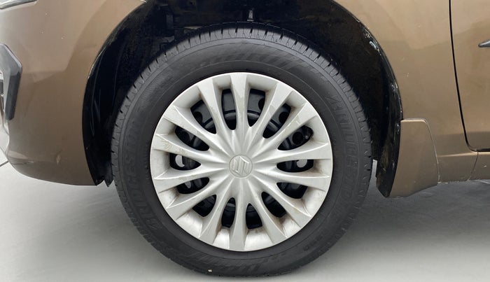 2016 Maruti Ciaz VXI+, CNG, Manual, 1,13,861 km, Left Front Wheel