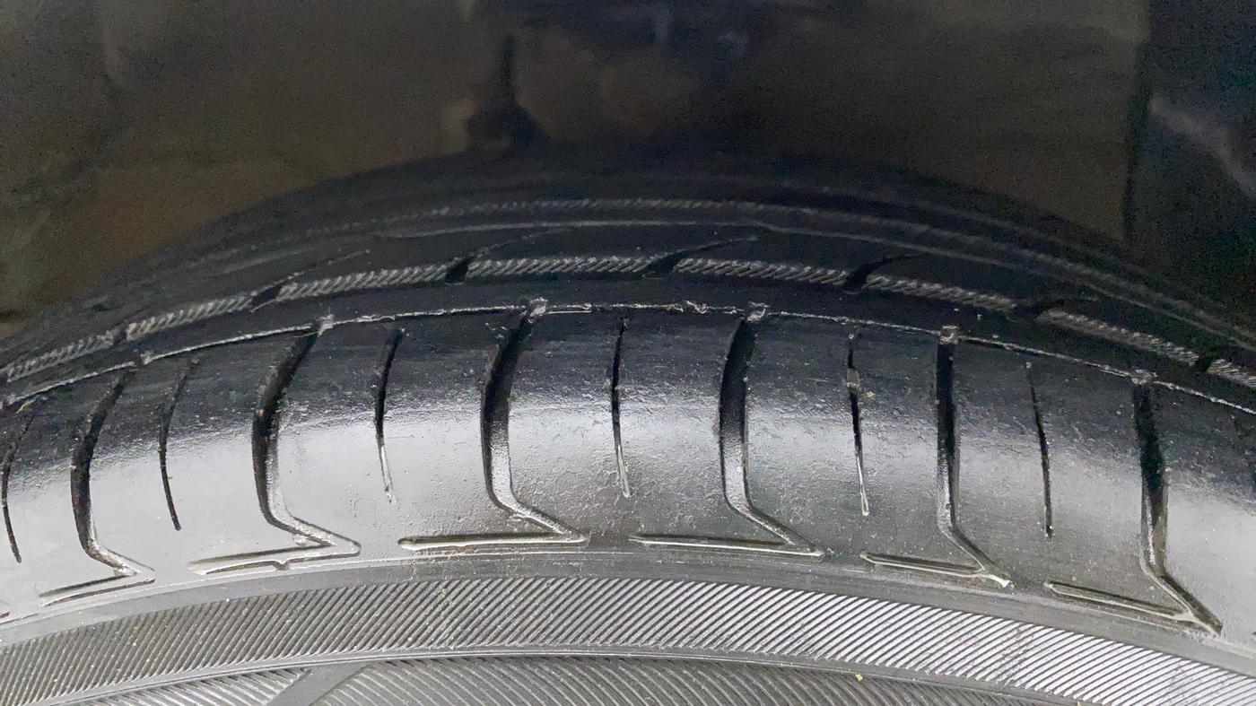 2016 Hyundai Xcent S 1.2, Petrol, Manual, 57,838 km, Right Front Tyre Tread