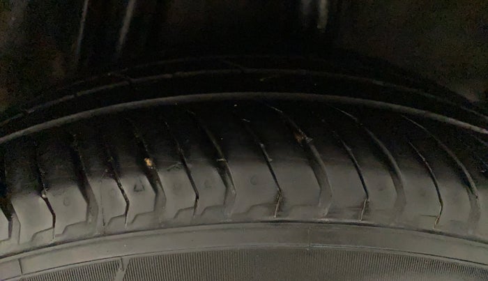 2017 Honda WR-V 1.5L I-DTEC S MT, Diesel, Manual, 71,092 km, Left Rear Tyre Tread