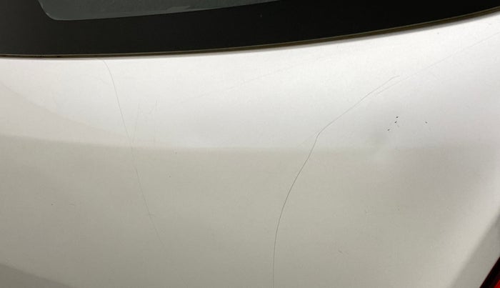 2012 Maruti Swift VXI, Petrol, Manual, 79,876 km, Dicky (Boot door) - Minor scratches