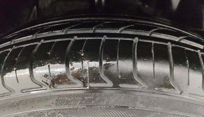 2021 Tata NEXON XMA DIESEL, Diesel, Automatic, 39,771 km, Right Front Tyre Tread