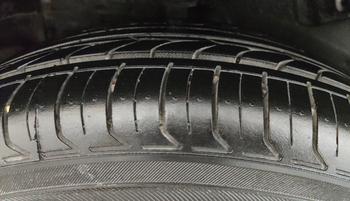 2021 Tata NEXON XMA DIESEL, Diesel, Automatic, 39,771 km, Right Rear Tyre Tread