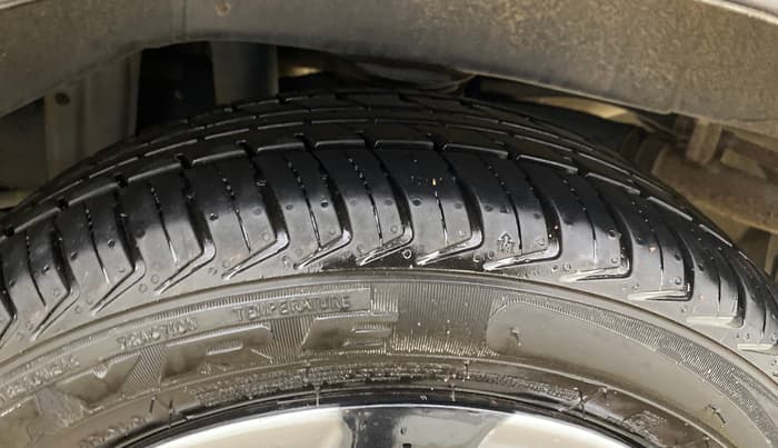 2017 Maruti Alto K10 VXI (O) AMT, CNG, Automatic, 81,475 km, Left Rear Tyre Tread