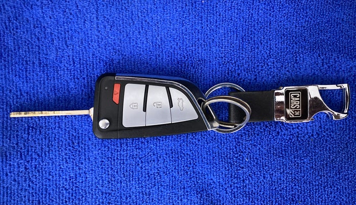2013 Hyundai i20 MAGNA O 1.2, CNG, Manual, 95,593 km, Key Close Up