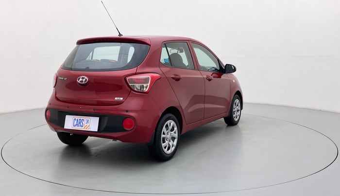2017 Hyundai Grand i10 MAGNA 1.2 VTVT, Petrol, Manual, 33,798 km, Right Back Diagonal